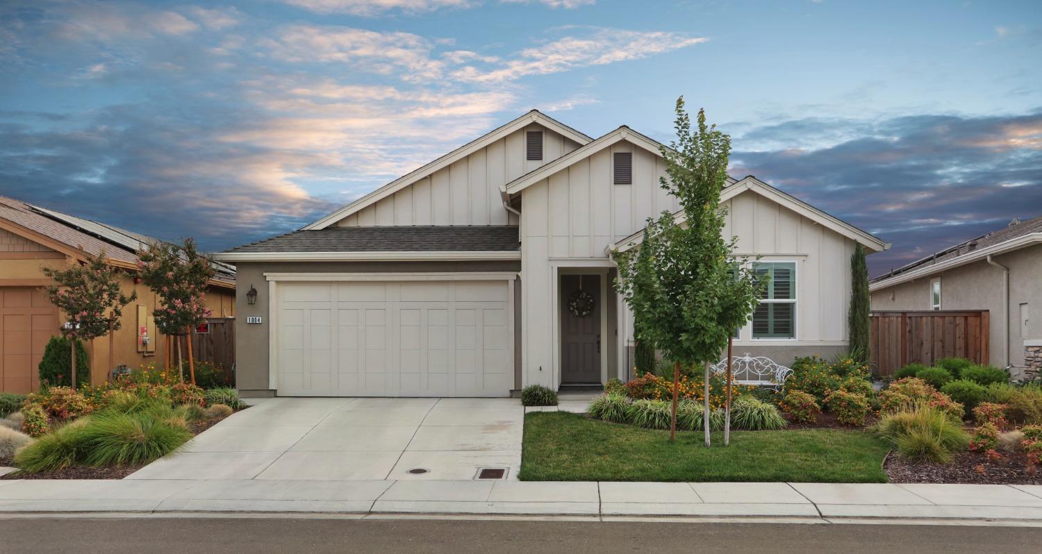 Detail Gallery Image 4 of 89 For 1004 Camborne Dr, Manteca,  CA 95336 - 2 Beds | 2/1 Baths