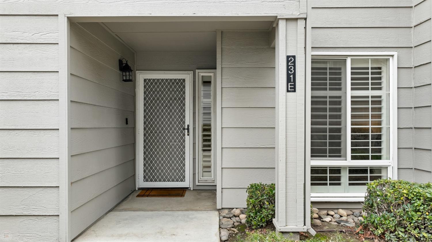 Detail Gallery Image 6 of 61 For 231 Leveland #E,  Modesto,  CA 95350 - 2 Beds | 2 Baths