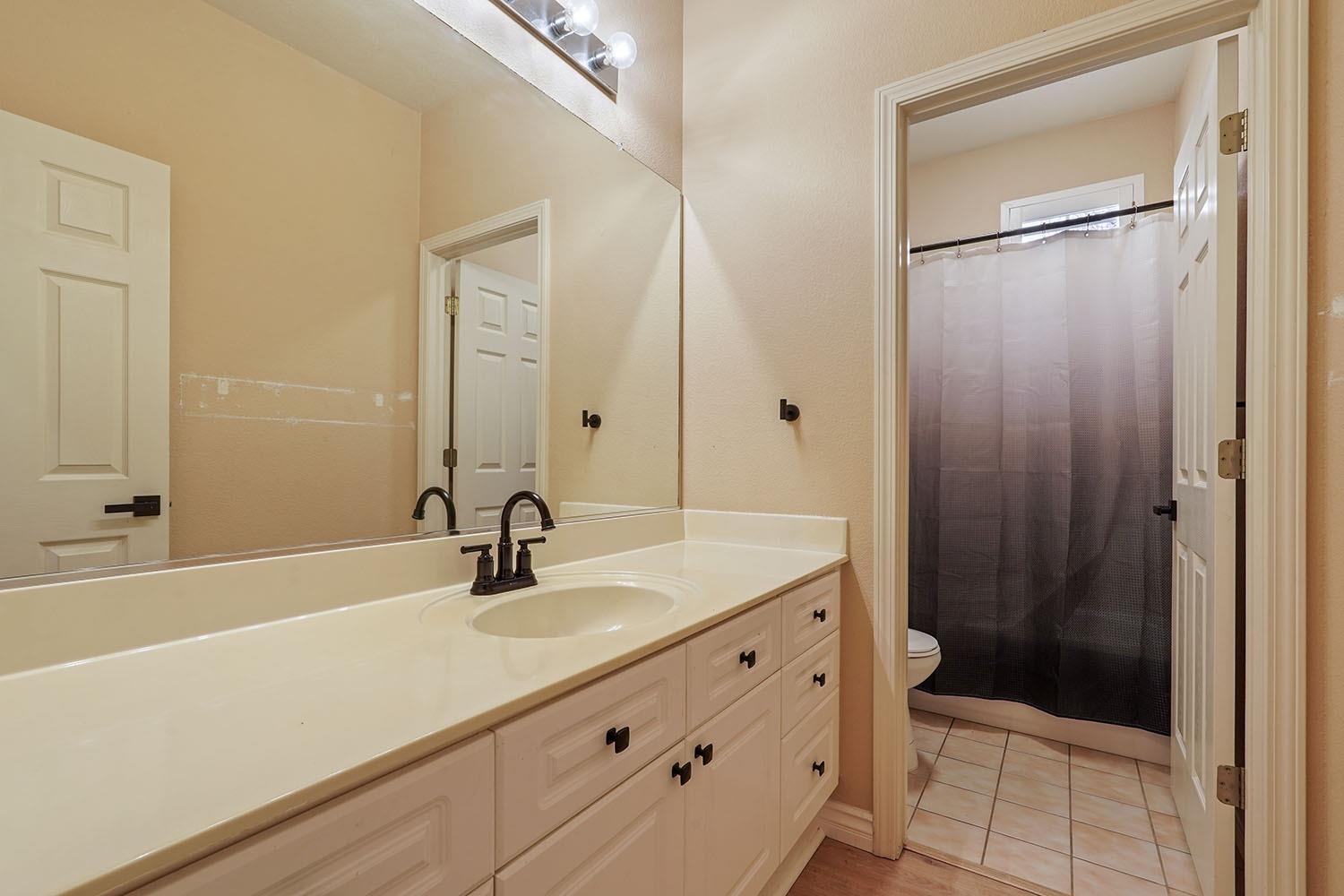 Detail Gallery Image 34 of 45 For 3857 Annandale Ct, Stockton,  CA 95219 - 2 Beds | 2 Baths
