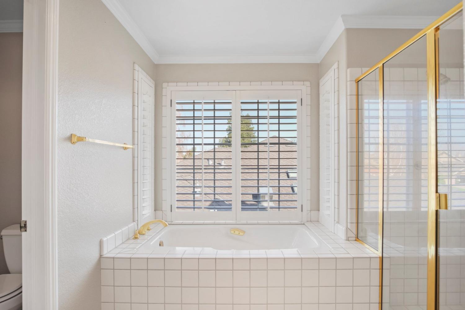 Detail Gallery Image 25 of 31 For 1110 Chateau Ct, Lodi,  CA 95242 - 4 Beds | 3/1 Baths