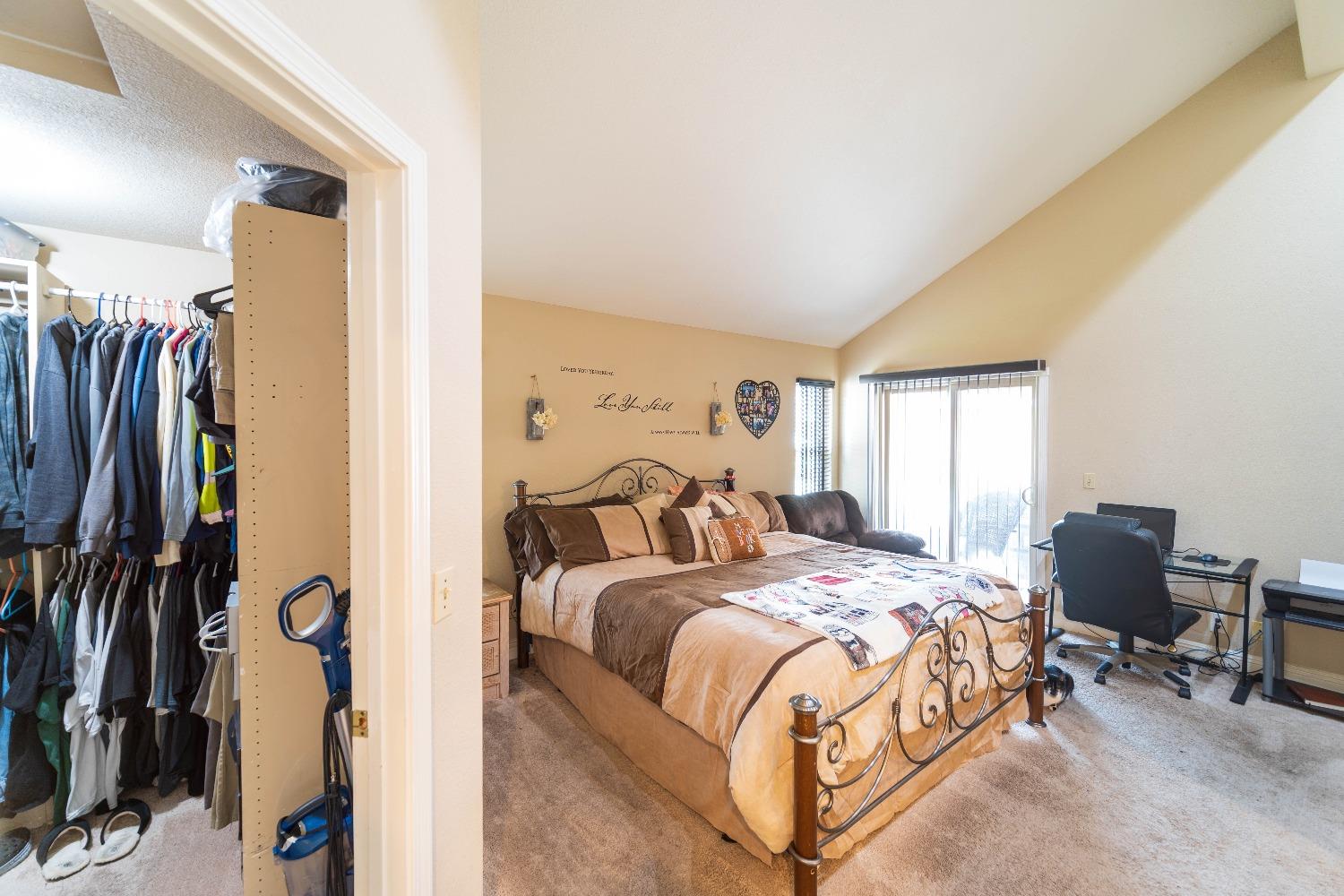 Detail Gallery Image 17 of 35 For 947 Snowgoose Ln, Manteca,  CA 95337 - 4 Beds | 2/1 Baths