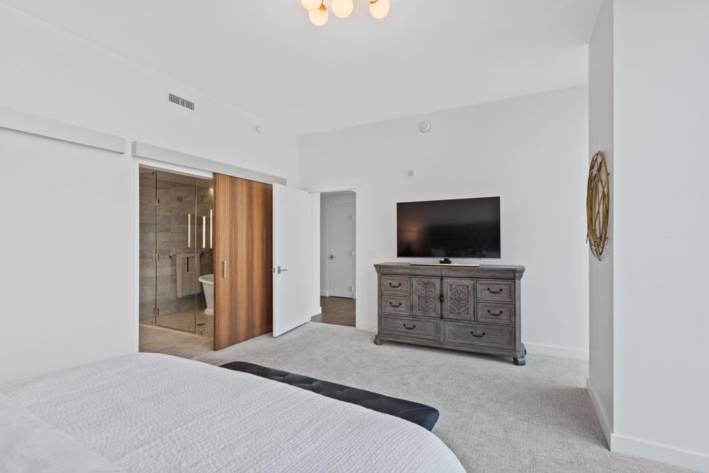 Detail Gallery Image 53 of 99 For 500 J St #1806,  Sacramento,  CA 95814 - 2 Beds | 2/1 Baths