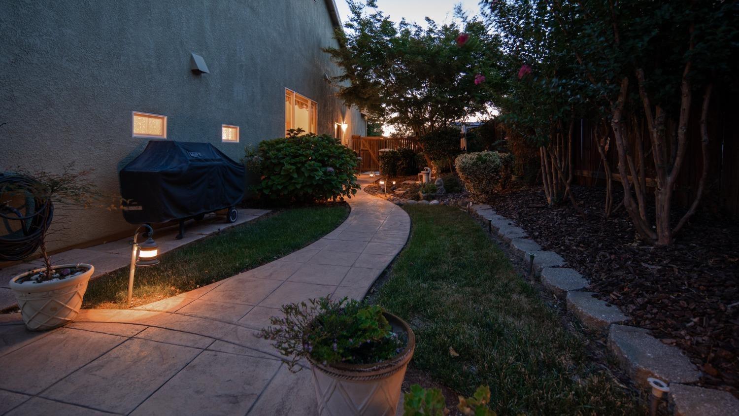 Detail Gallery Image 25 of 43 For 4519 Scenic Dr, Rocklin,  CA 95765 - 2 Beds | 2 Baths
