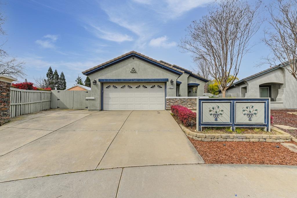Detail Gallery Image 1 of 1 For 10777 Bellone Way, Rancho Cordova,  CA 95670 - 3 Beds | 2 Baths