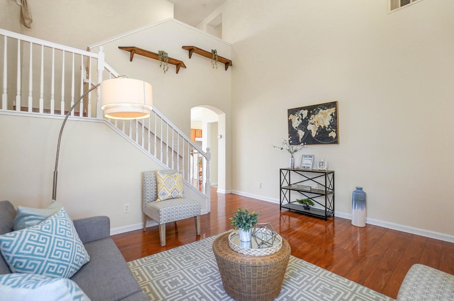 Detail Gallery Image 7 of 36 For 3926 Seascape Way, Stockton,  CA 95206 - 4 Beds | 2/1 Baths