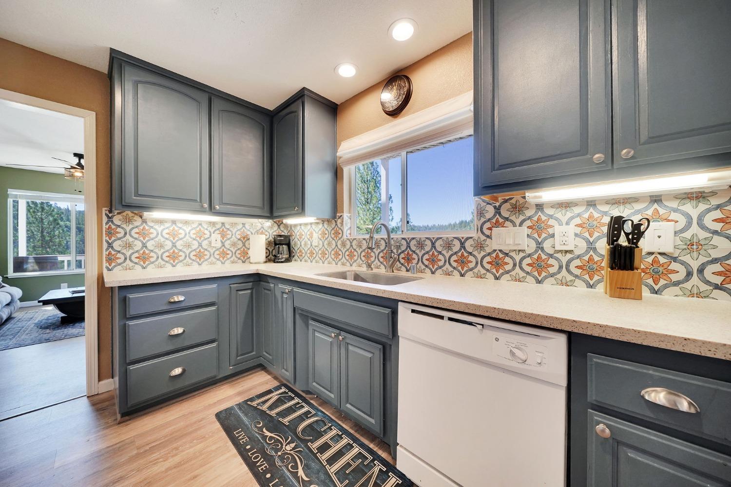 Detail Gallery Image 18 of 67 For 17111 Rancho Canyon Rd, Sutter Creek,  CA 95685 - 3 Beds | 2/2 Baths