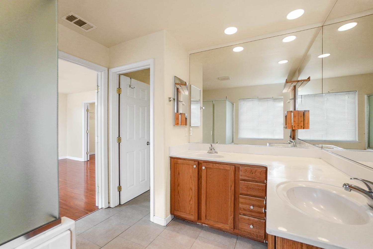 Detail Gallery Image 22 of 36 For 3926 Seascape Way, Stockton,  CA 95206 - 4 Beds | 2/1 Baths