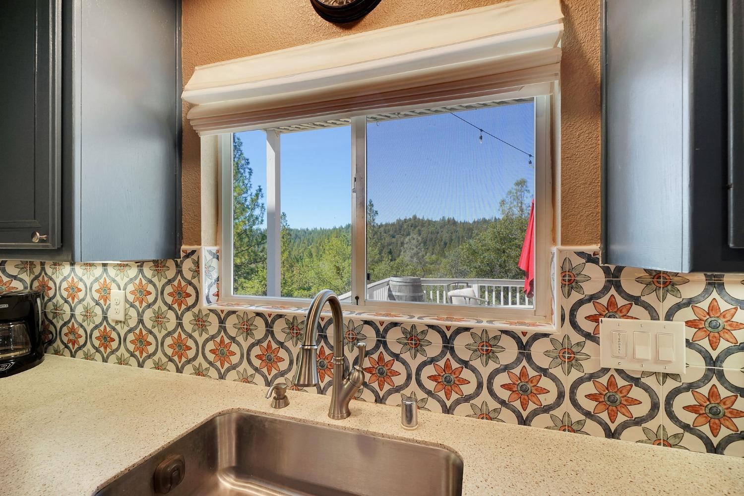 Detail Gallery Image 19 of 67 For 17111 Rancho Canyon Rd, Sutter Creek,  CA 95685 - 3 Beds | 2/2 Baths