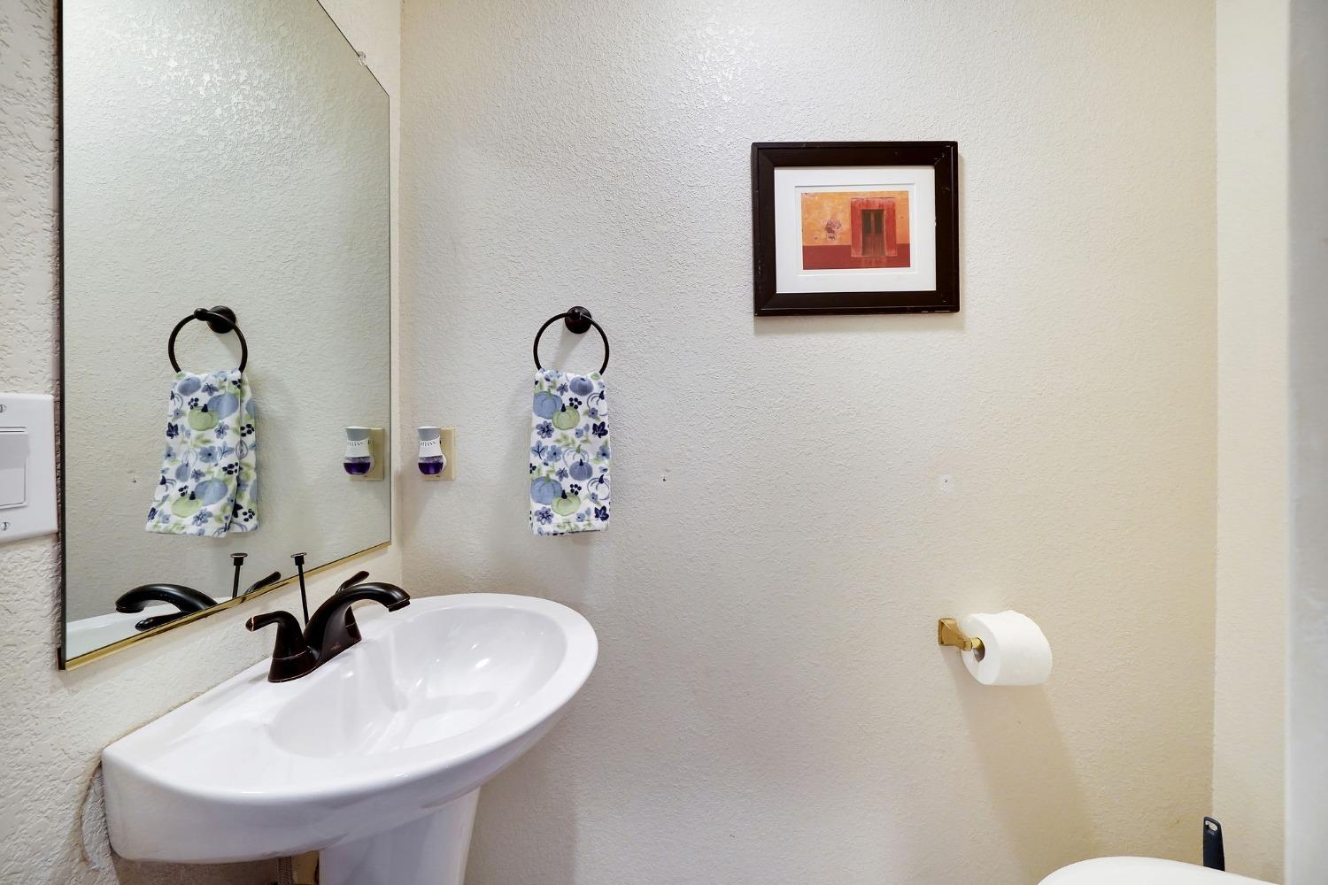 Detail Gallery Image 34 of 67 For 17111 Rancho Canyon Rd, Sutter Creek,  CA 95685 - 3 Beds | 2/2 Baths
