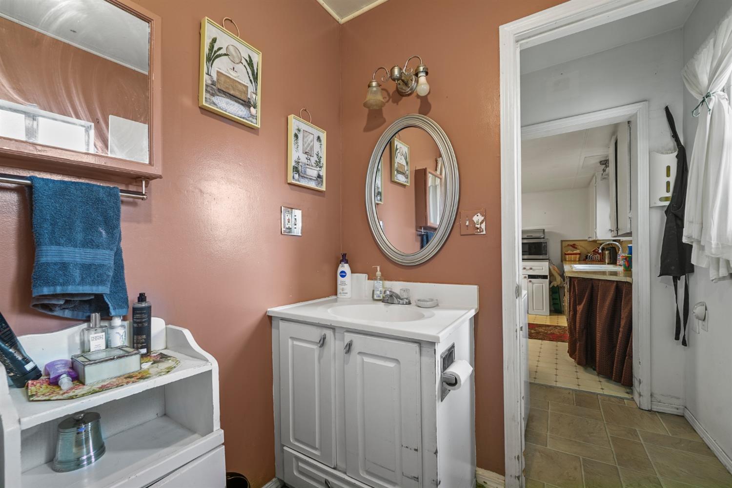Detail Gallery Image 17 of 31 For 142 Oregon St, Ripon,  CA 95366 - 3 Beds | 1 Baths