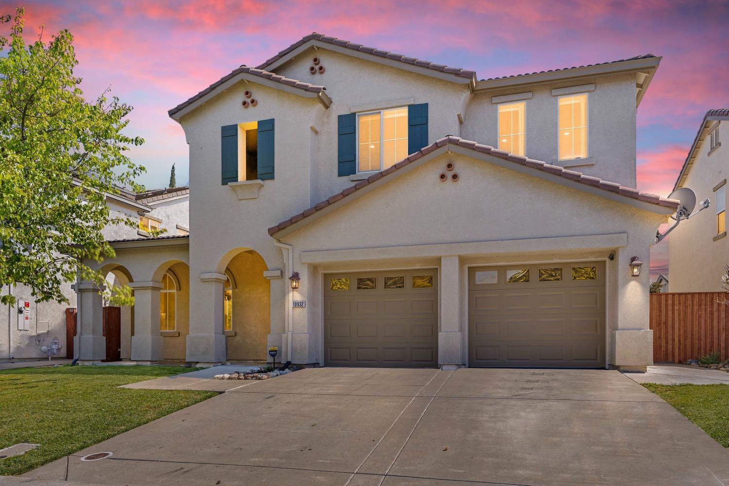 Detail Gallery Image 1 of 1 For 10932 Meadowmont Way, Stockton,  CA 95219 - 5 Beds | 3 Baths