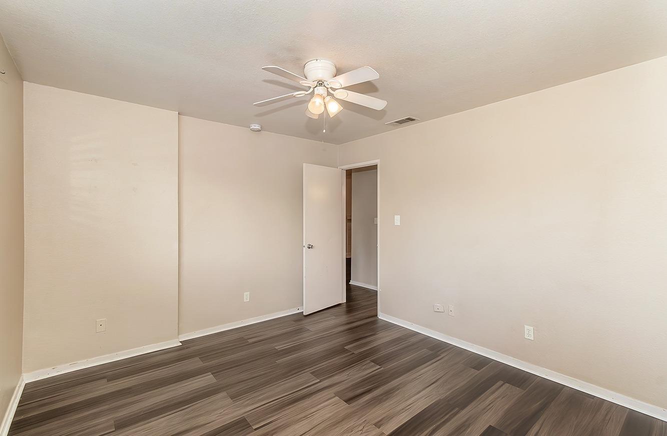 Detail Gallery Image 14 of 33 For 7675 N First St #202,  Fresno,  CA 93720 - 2 Beds | 2 Baths