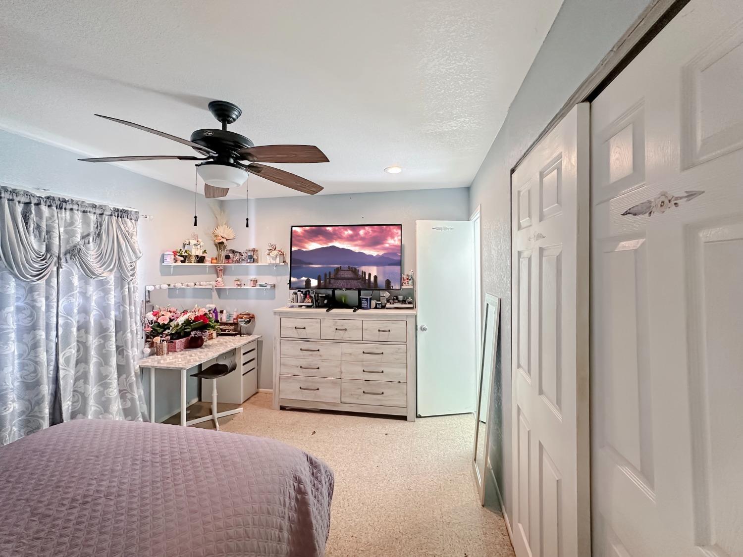 Detail Gallery Image 8 of 22 For 710 El Camino Paraiso, Hollister,  CA 95023 - 3 Beds | 1/1 Baths