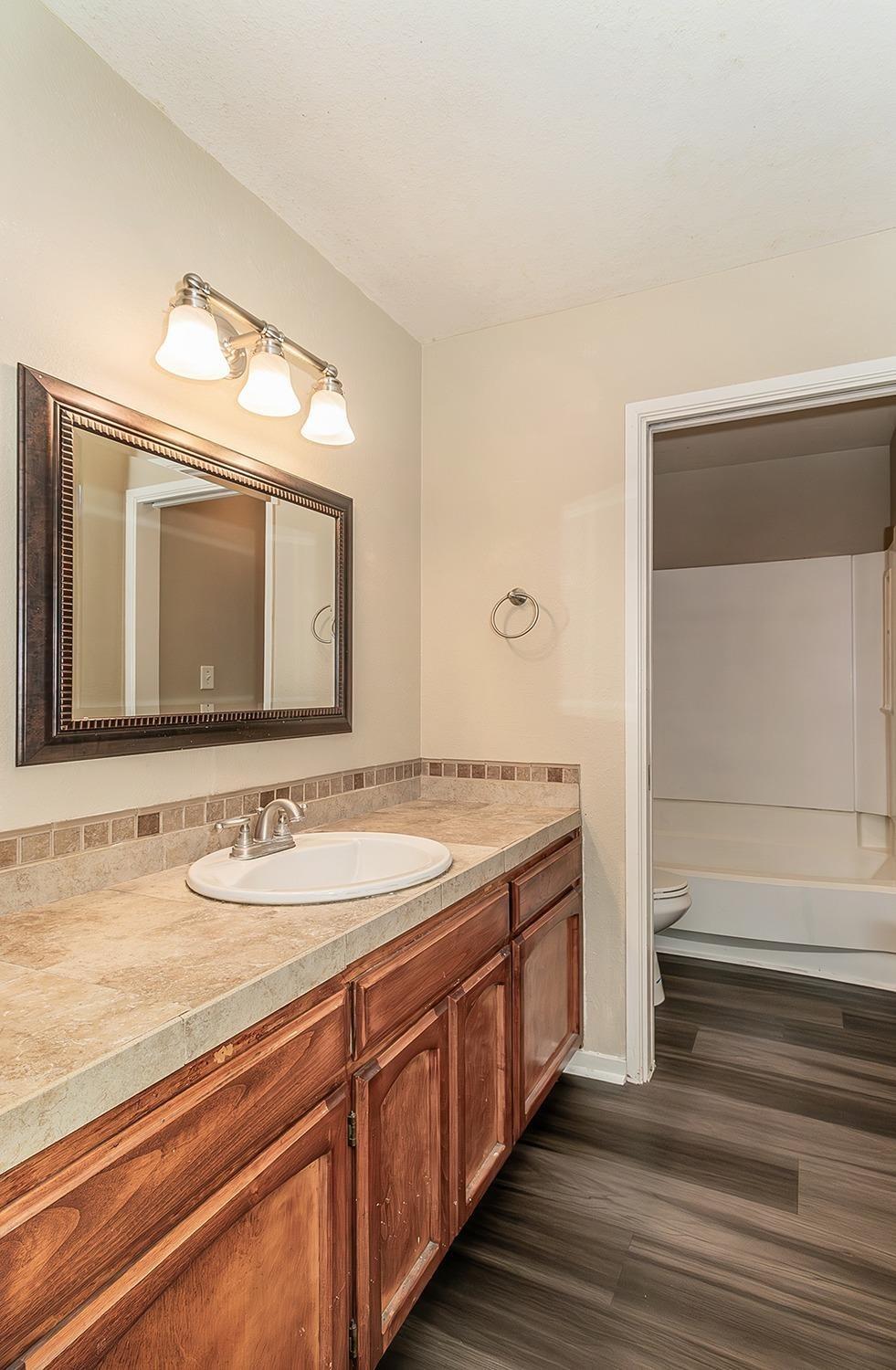 Detail Gallery Image 15 of 33 For 7675 N First St #202,  Fresno,  CA 93720 - 2 Beds | 2 Baths