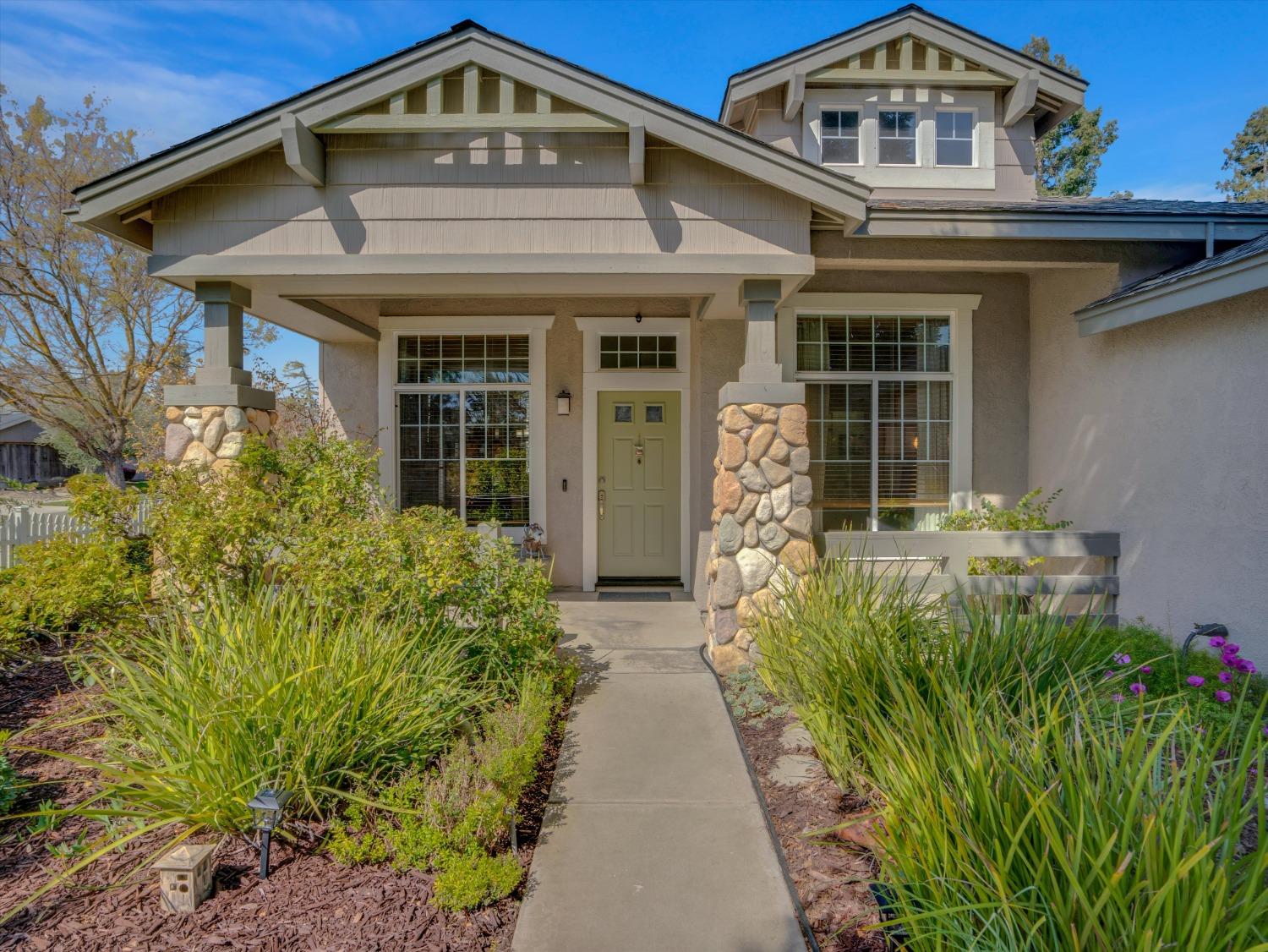 Detail Gallery Image 1 of 49 For 4305 Windam Ct, Turlock,  CA 95382 - 4 Beds | 2 Baths