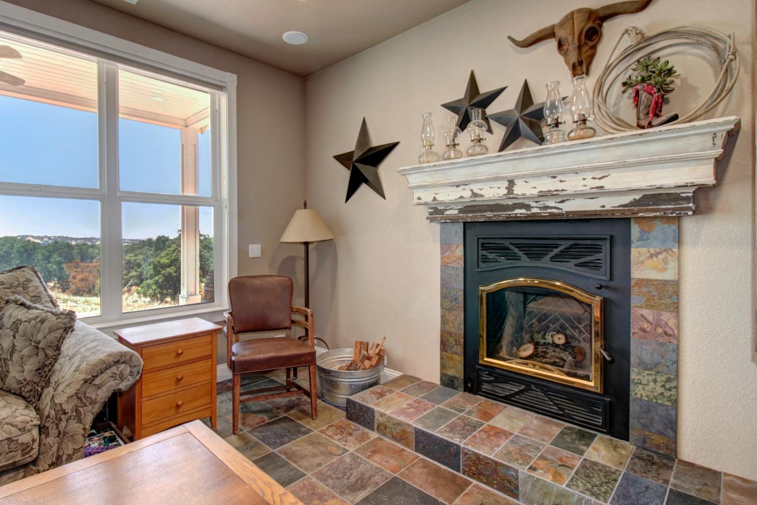 Detail Gallery Image 11 of 69 For 14711 Muller Rd, Plymouth,  CA 95669 - 3 Beds | 2/1 Baths
