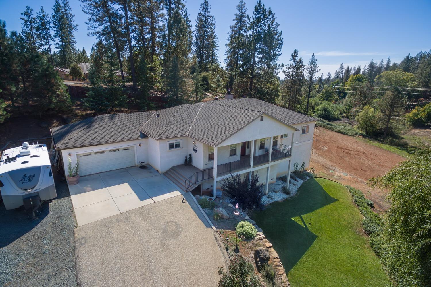 Detail Gallery Image 3 of 58 For 22260 Placer Hills Rd, Colfax,  CA 95713 - 3 Beds | 2/1 Baths