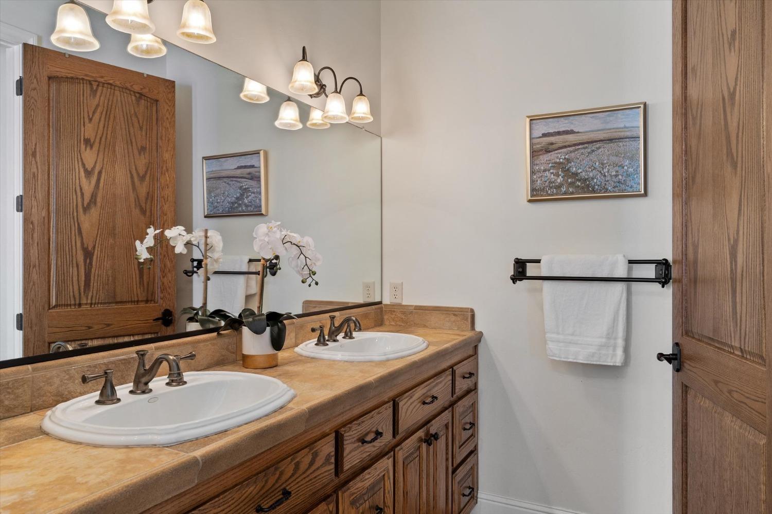 Detail Gallery Image 30 of 68 For 1826 Pasatiempo Dr, Durham,  CA 95938 - 4 Beds | 4/1 Baths