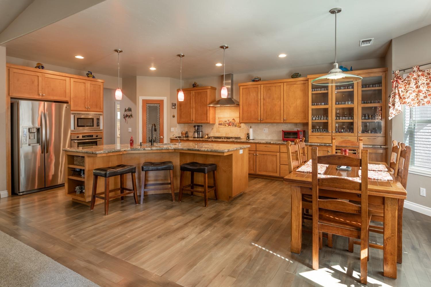 Detail Gallery Image 7 of 58 For 22260 Placer Hills Rd, Colfax,  CA 95713 - 3 Beds | 2/1 Baths