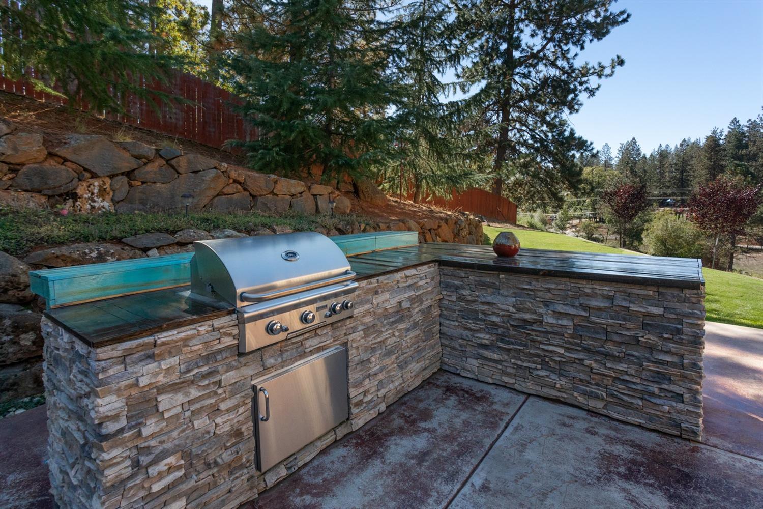 Detail Gallery Image 45 of 58 For 22260 Placer Hills Rd, Colfax,  CA 95713 - 3 Beds | 2/1 Baths