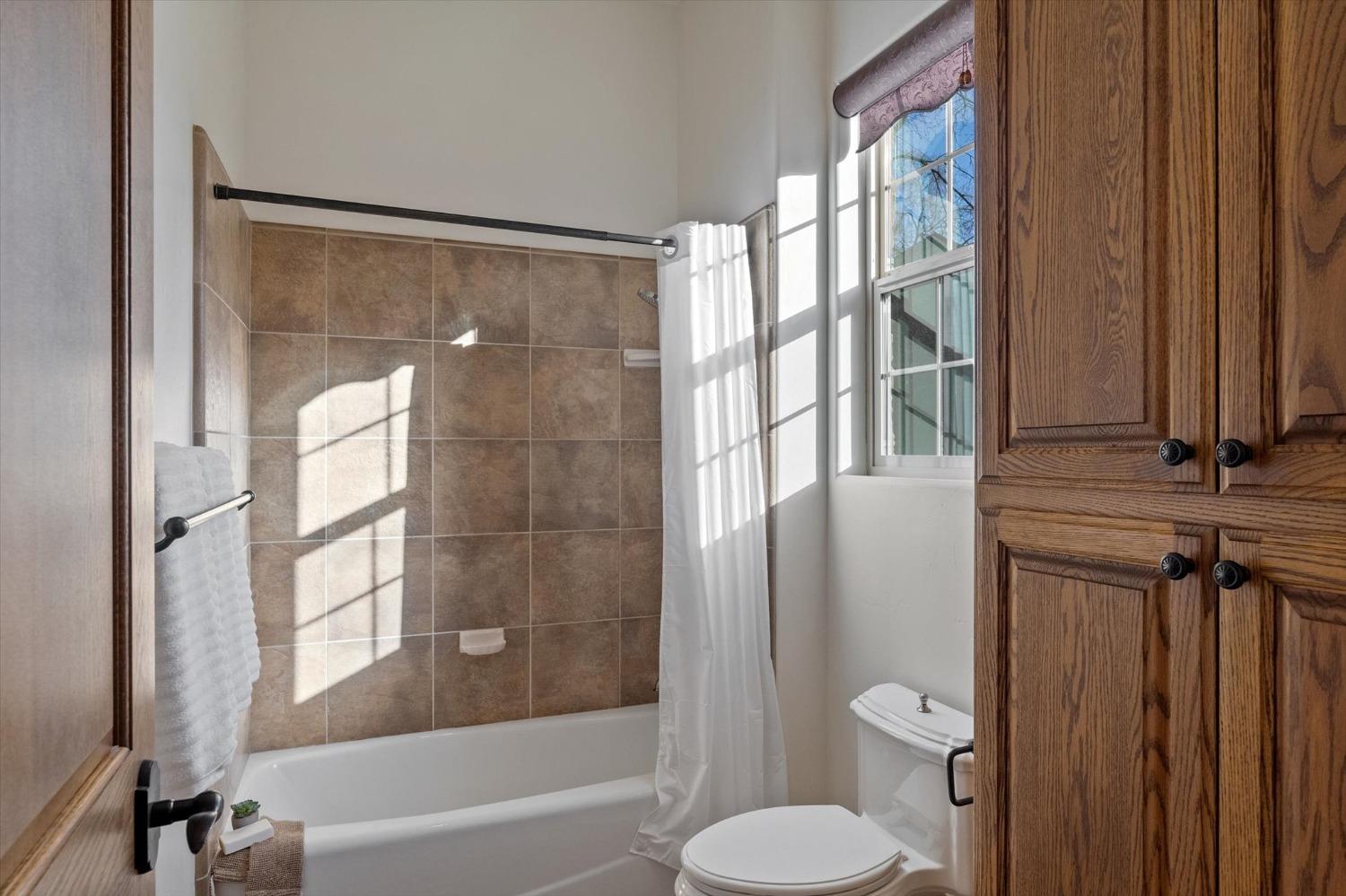 Detail Gallery Image 29 of 68 For 1826 Pasatiempo Dr, Durham,  CA 95938 - 4 Beds | 4/1 Baths