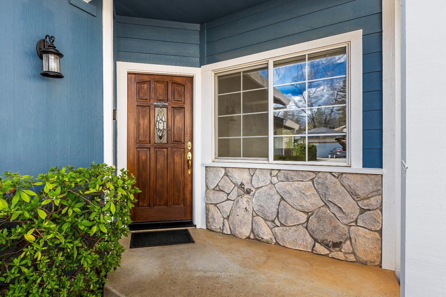 Detail Gallery Image 3 of 18 For 247 Fairmont Dr, Grass Valley,  CA 95945 - 2 Beds | 2 Baths