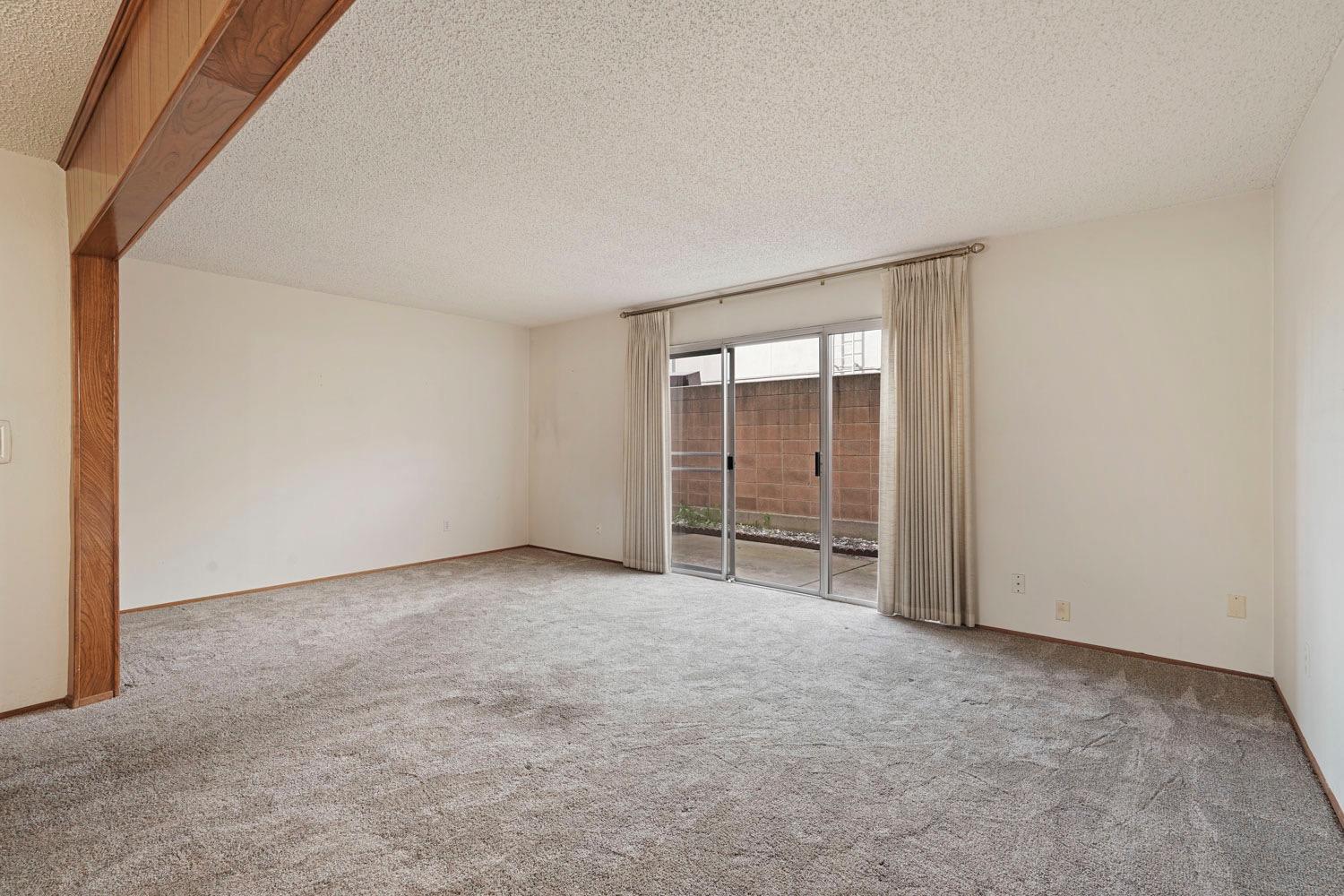 Detail Gallery Image 11 of 43 For 1077 Rivara Rd #215,  Stockton,  CA 95207 - 2 Beds | 1/1 Baths