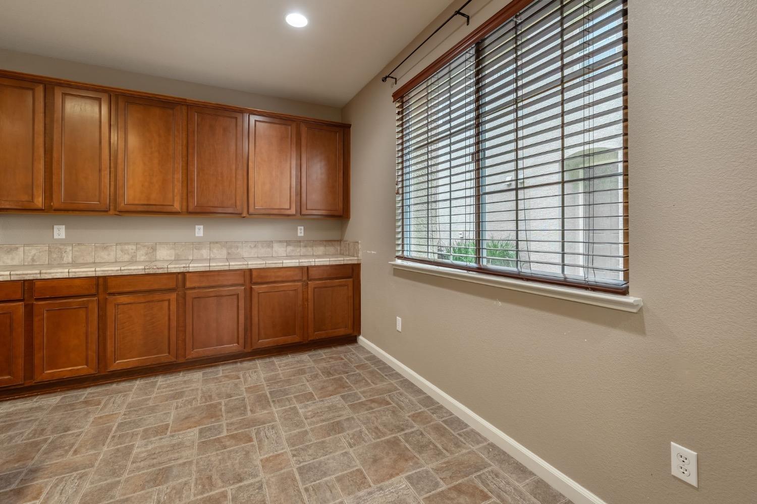 Detail Gallery Image 28 of 43 For 7515 Sheldon Rd #31101,  Elk Grove,  CA 95758 - 3 Beds | 2/1 Baths