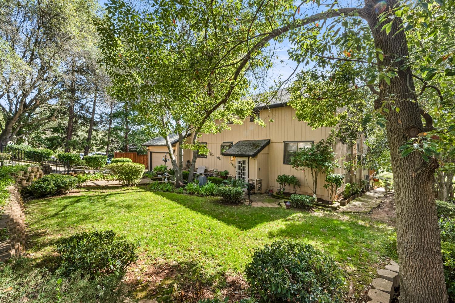 Photo of 3638 Millbrae Rd in Cameron Park, CA