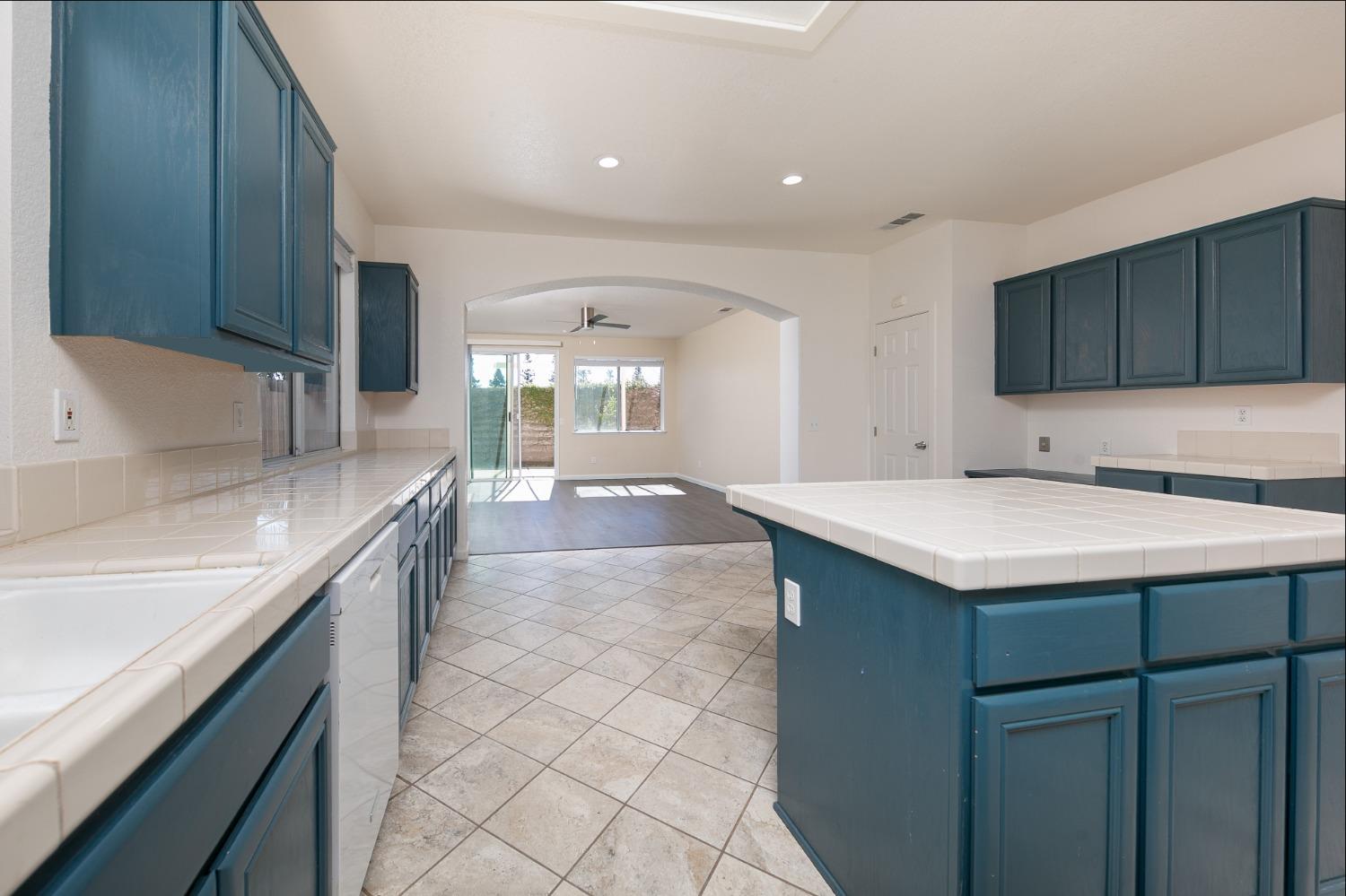 Detail Gallery Image 49 of 63 For 4093 Maddie Cir, Stockton,  CA 95209 - 4 Beds | 2 Baths