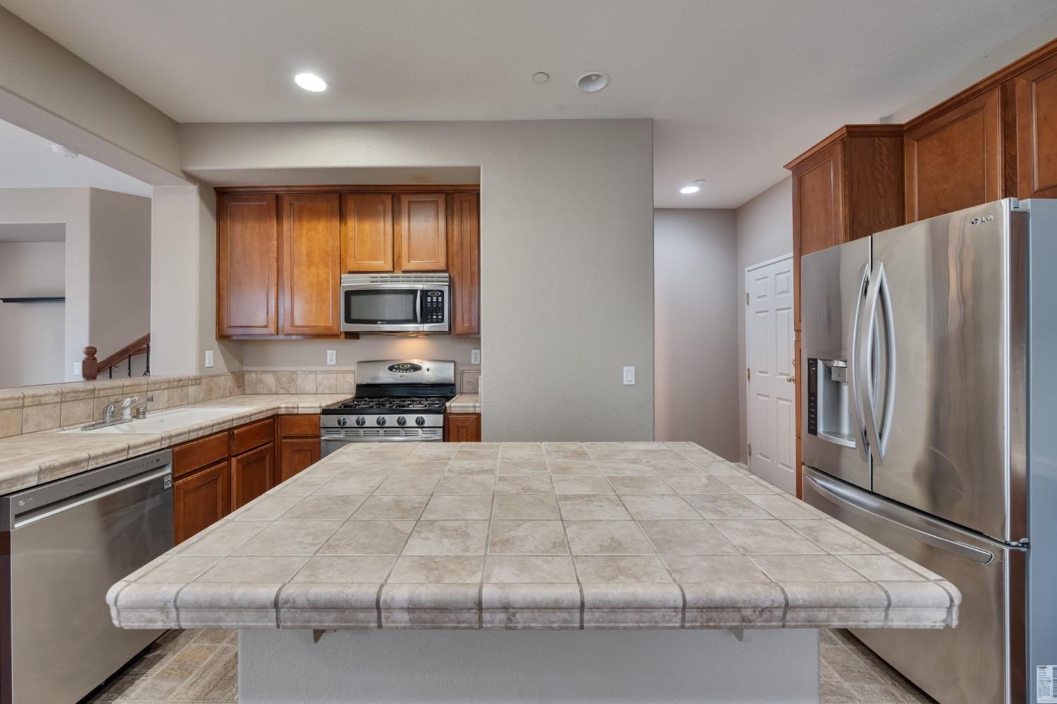 Detail Gallery Image 12 of 43 For 7515 Sheldon Rd #31101,  Elk Grove,  CA 95758 - 3 Beds | 2/1 Baths