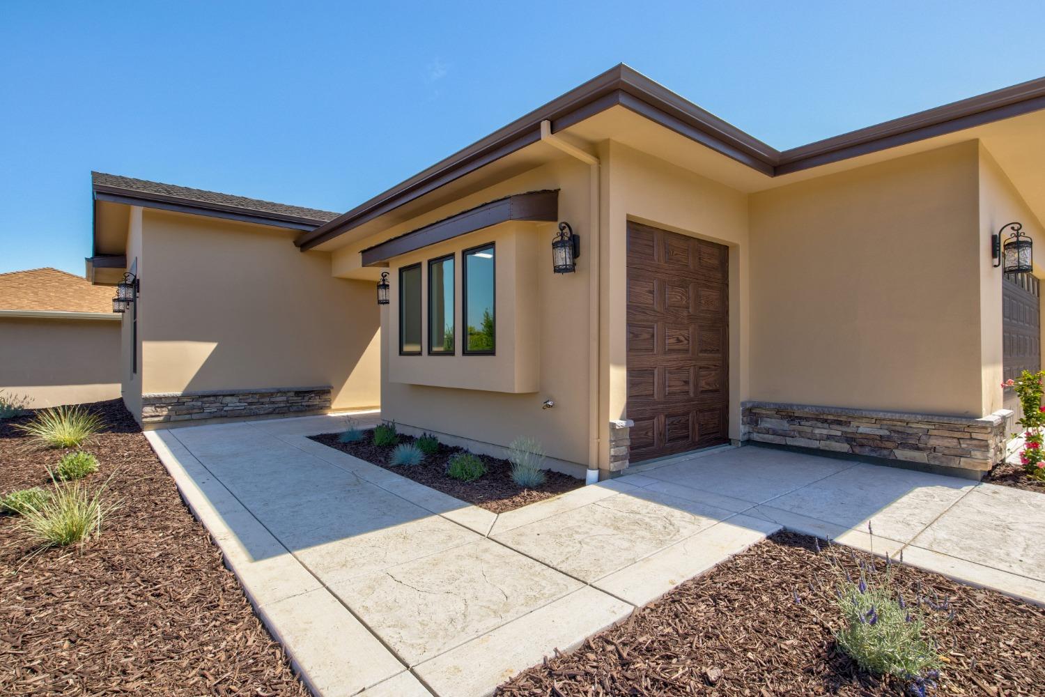 Detail Gallery Image 4 of 62 For 151 Blue Oak Ct, Copperopolis,  CA 95228 - 3 Beds | 2/1 Baths