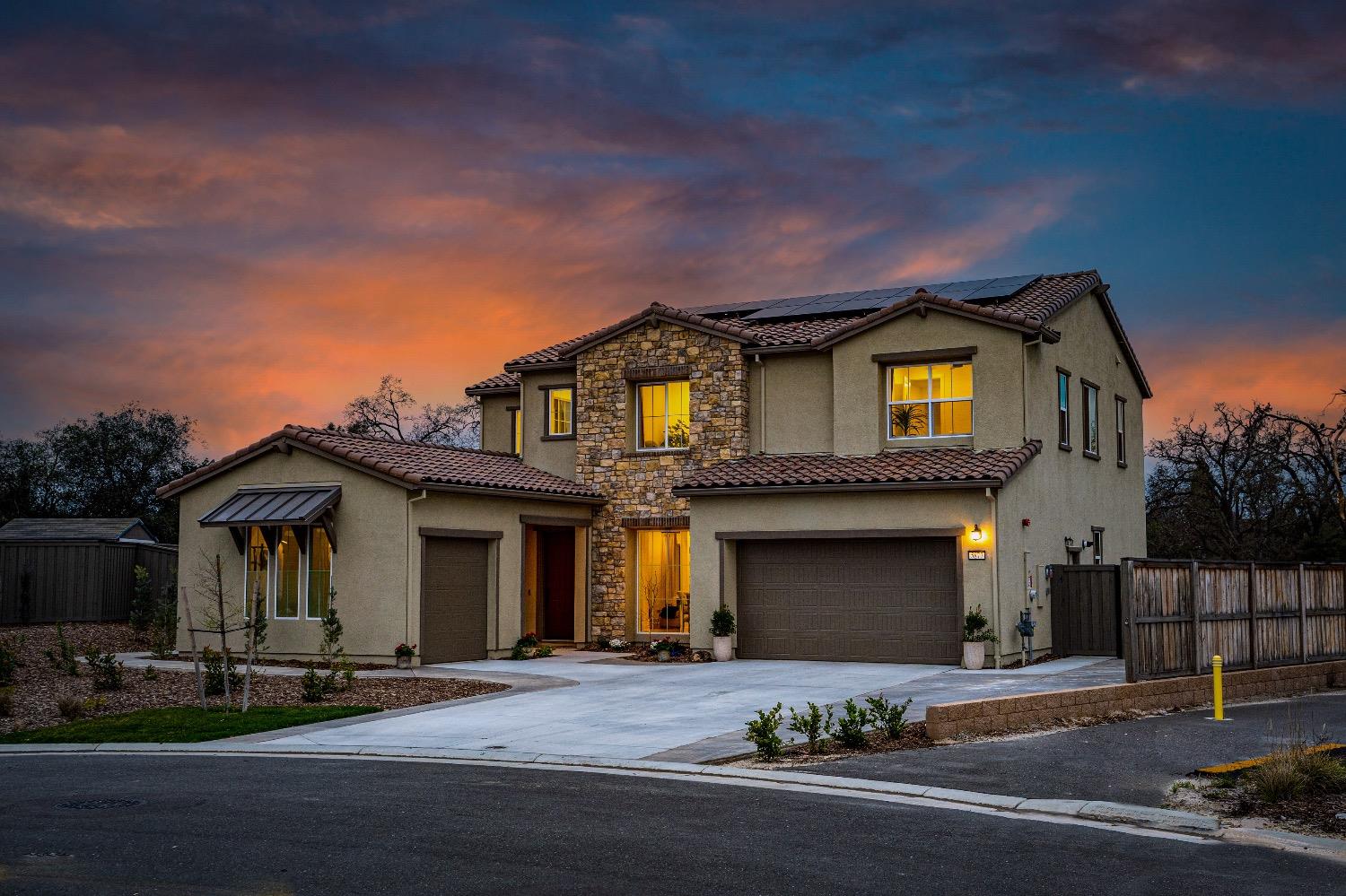 Detail Gallery Image 1 of 1 For 5877 Brookshire Dr, Rocklin,  CA 95677 - 5 Beds | 4/1 Baths