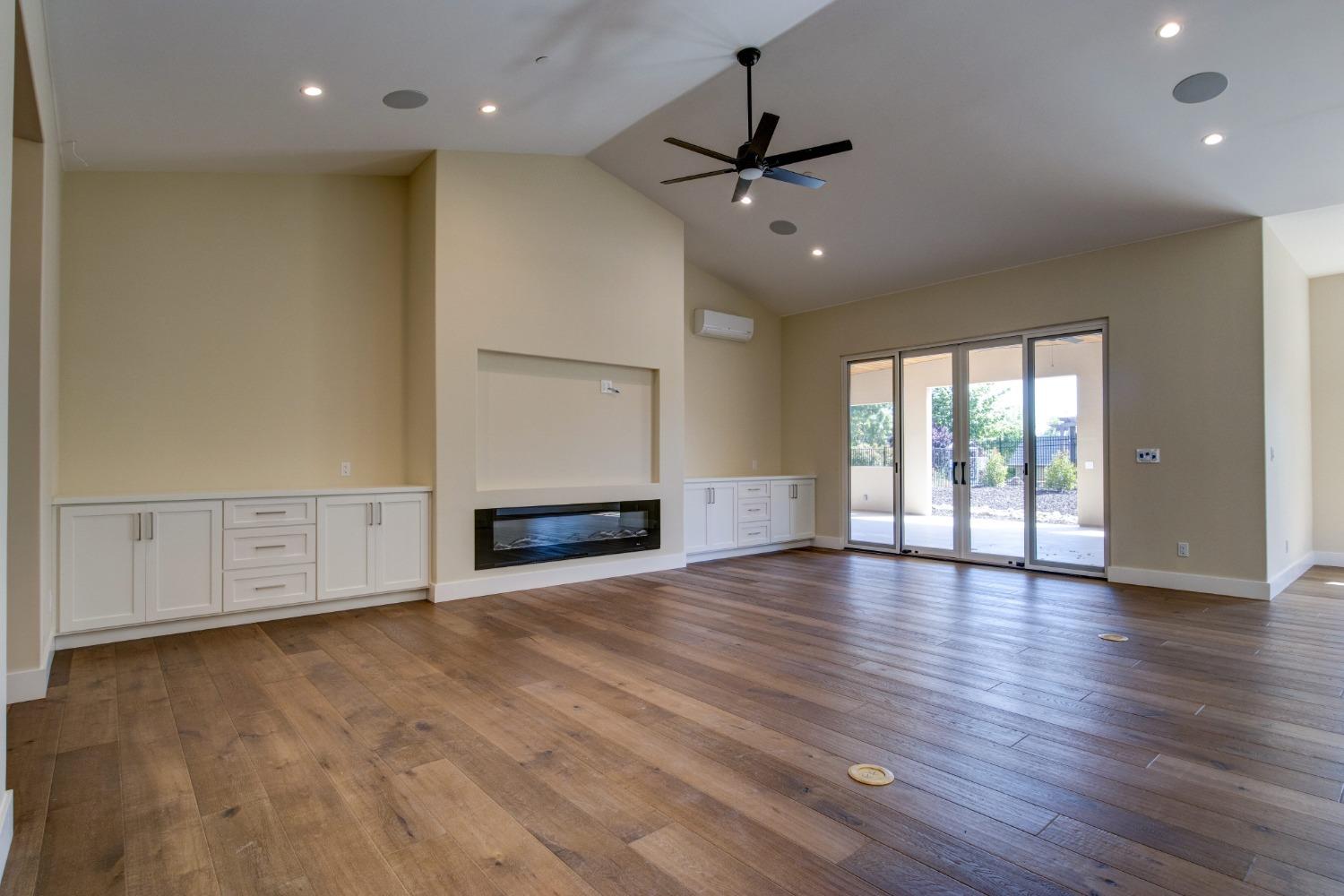 Detail Gallery Image 9 of 62 For 151 Blue Oak Ct, Copperopolis,  CA 95228 - 3 Beds | 2/1 Baths