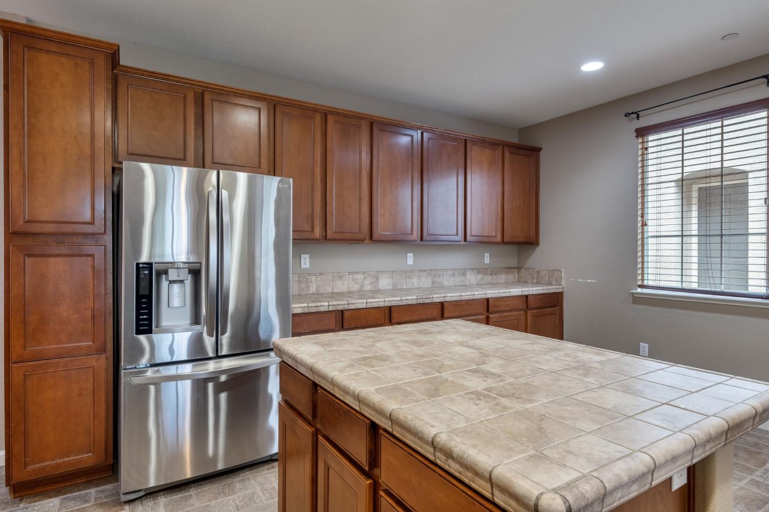 Detail Gallery Image 14 of 43 For 7515 Sheldon Rd #31101,  Elk Grove,  CA 95758 - 3 Beds | 2/1 Baths