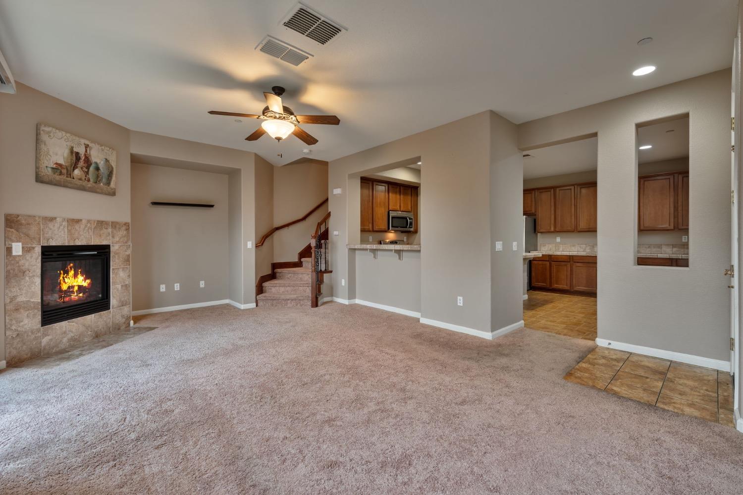 Detail Gallery Image 5 of 43 For 7515 Sheldon Rd #31101,  Elk Grove,  CA 95758 - 3 Beds | 2/1 Baths
