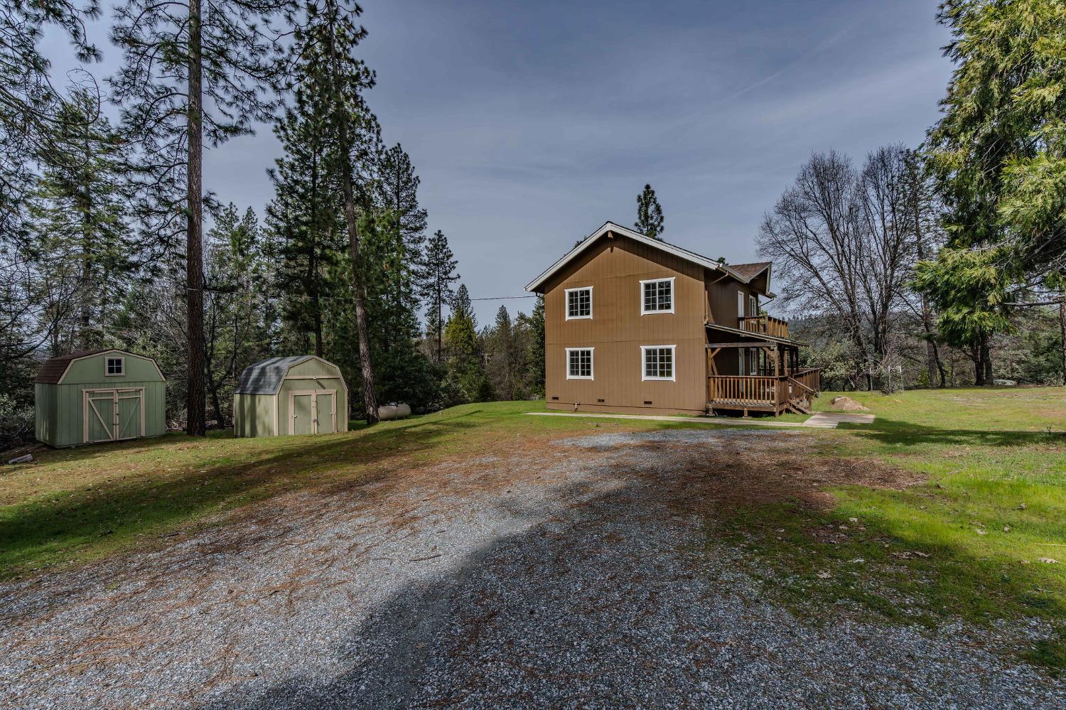 Detail Gallery Image 2 of 39 For 23414 Highway 26, West Point,  CA 95255 - 4 Beds | 2 Baths