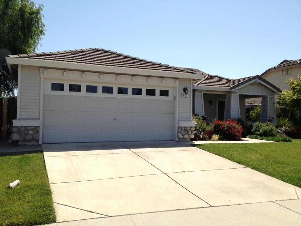 Photo of 983 Seabough Ct in Folsom, CA