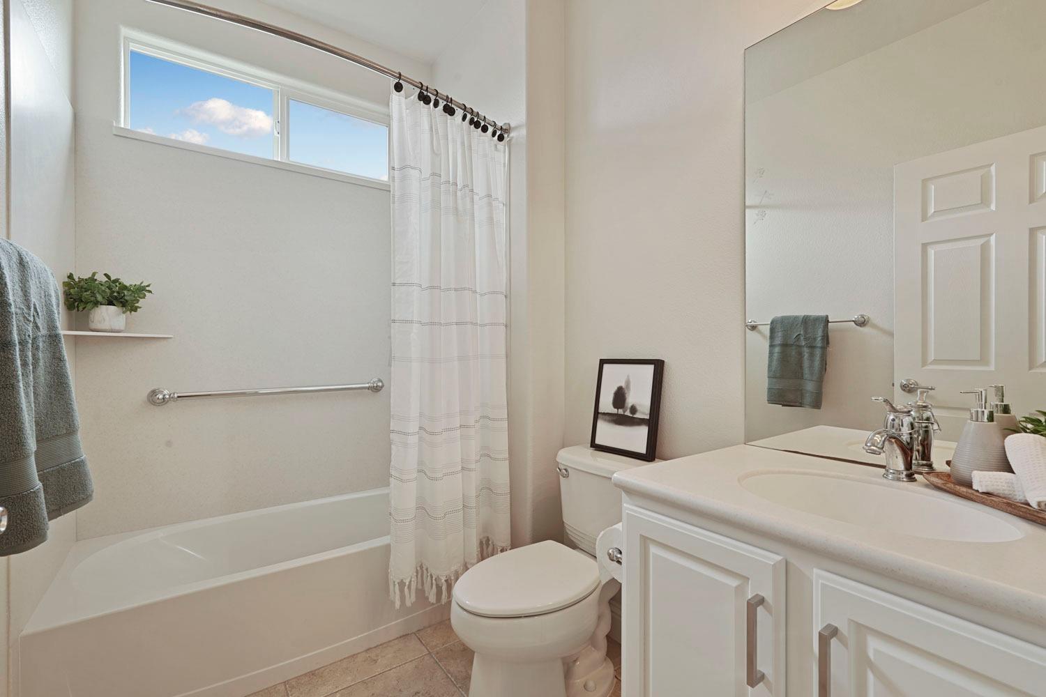 Detail Gallery Image 30 of 45 For 2350 Acorn Meadows Ln, Manteca,  CA 95336 - 2 Beds | 2 Baths