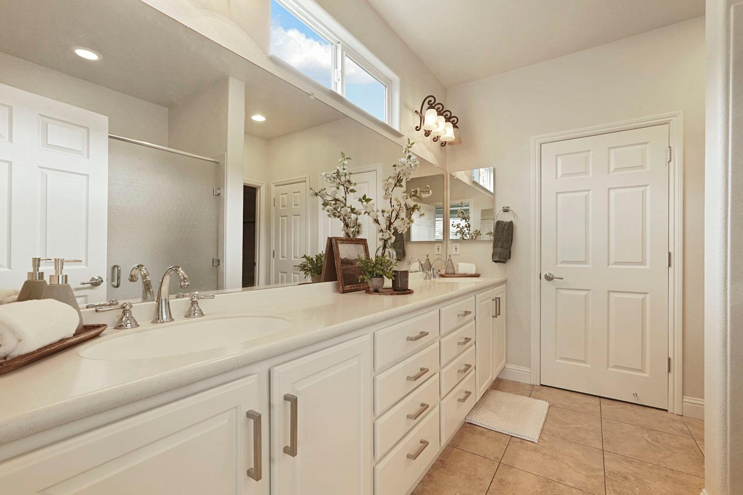 Detail Gallery Image 23 of 45 For 2350 Acorn Meadows Ln, Manteca,  CA 95336 - 2 Beds | 2 Baths