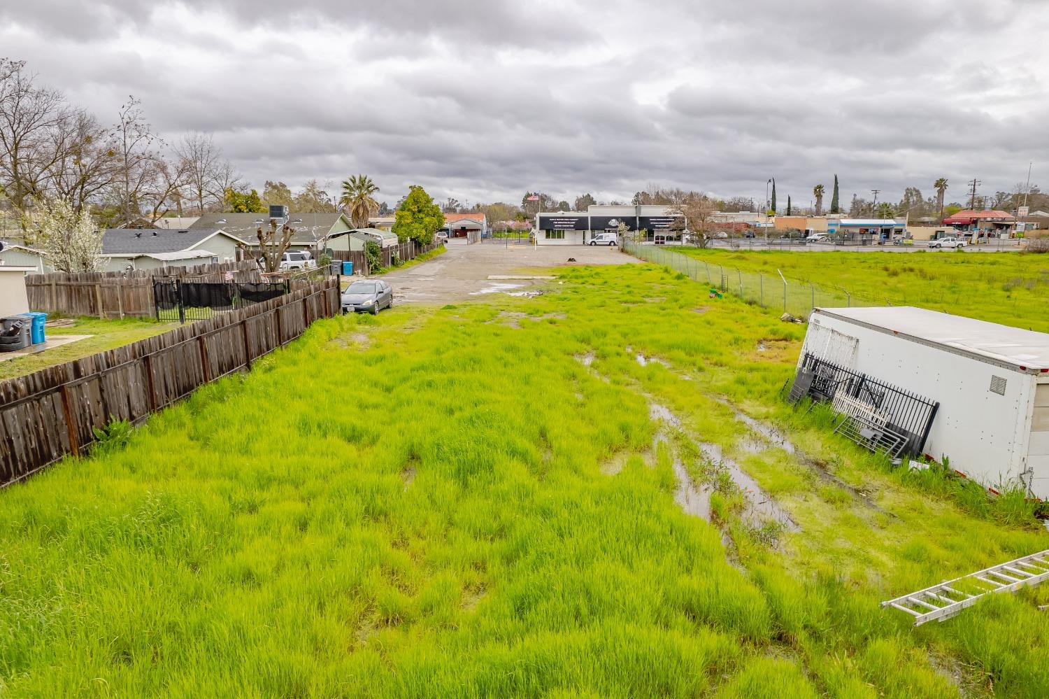 Olivehurst Avenue, Olivehurst, California image 39