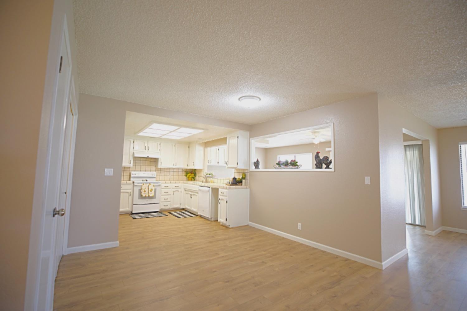 Detail Gallery Image 5 of 84 For 3653 Applegate Rd, Atwater,  CA 95301 - 3 Beds | 2 Baths