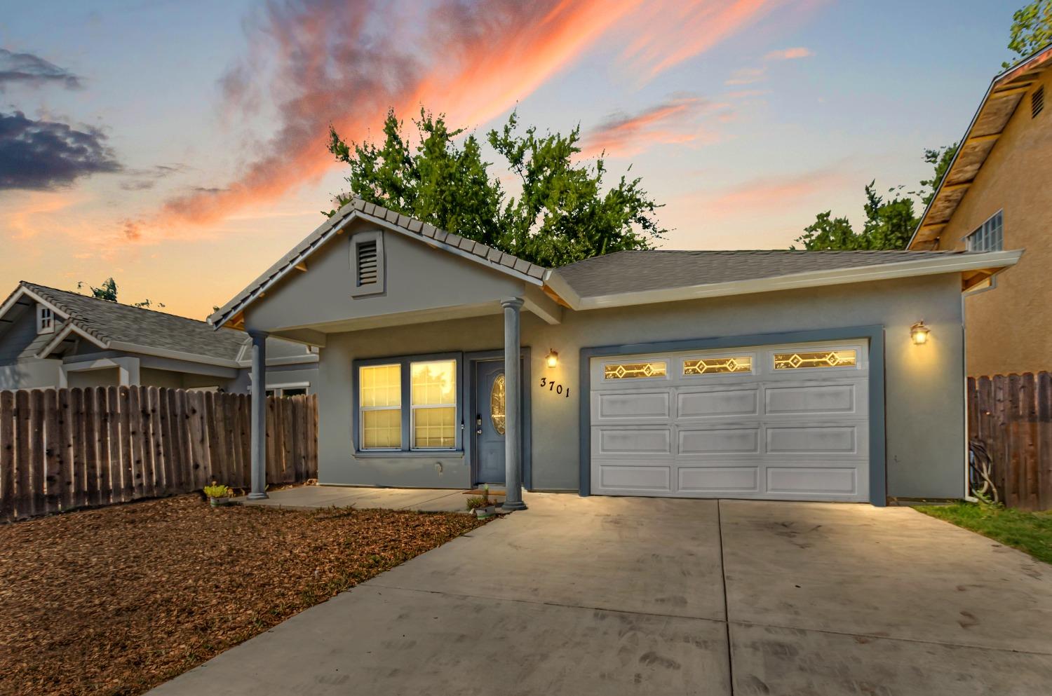 Detail Gallery Image 1 of 1 For 3701 21st Ave, Sacramento,  CA 95820 - 3 Beds | 2 Baths