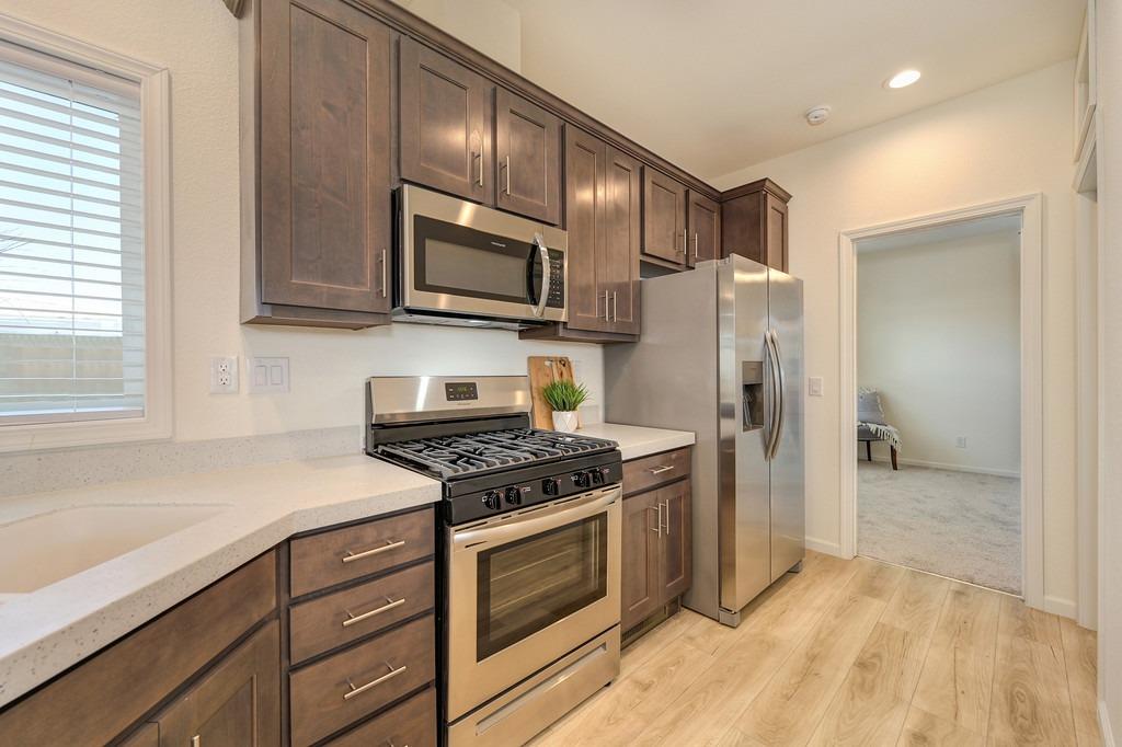 Detail Gallery Image 15 of 37 For 6525 Sunrise Blvd 18, Citrus Heights,  CA 95610 - 2 Beds | 2 Baths