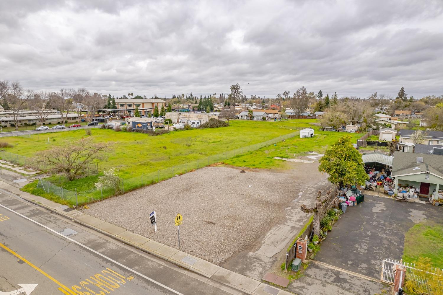 Olivehurst Avenue, Olivehurst, California image 6