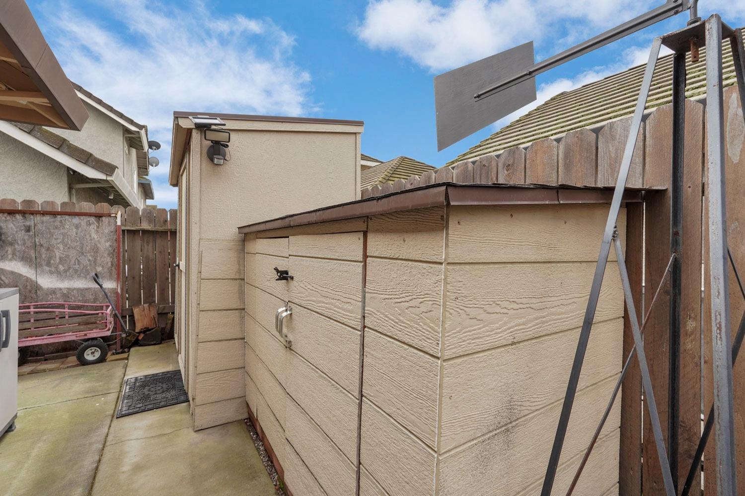 Detail Gallery Image 32 of 34 For 1875 Almondwood Pl, Lodi,  CA 95240 - 3 Beds | 2 Baths