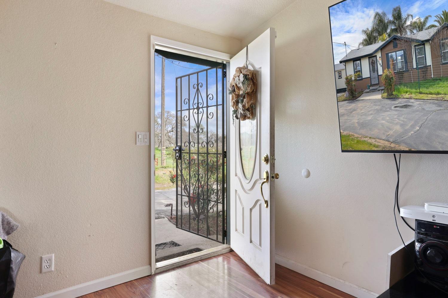Detail Gallery Image 10 of 52 For 3288 Arrowhead St, Copperopolis,  CA 95228 - 3 Beds | 2 Baths