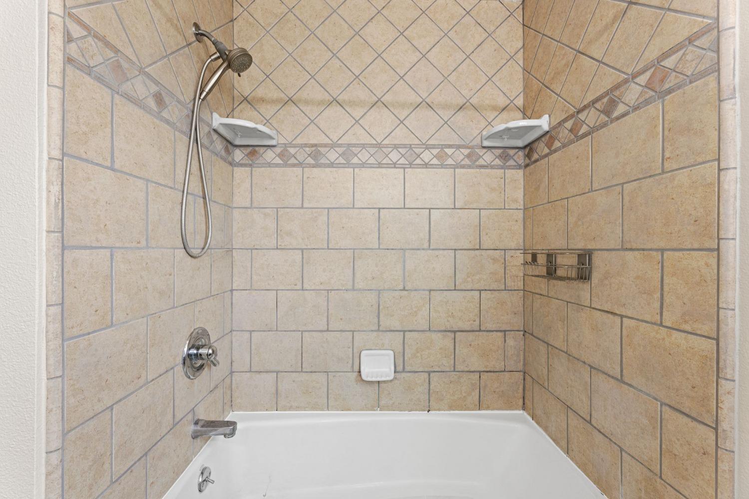Detail Gallery Image 26 of 39 For 1304 Gladstone Dr, Sacramento,  CA 95864 - 3 Beds | 1 Baths