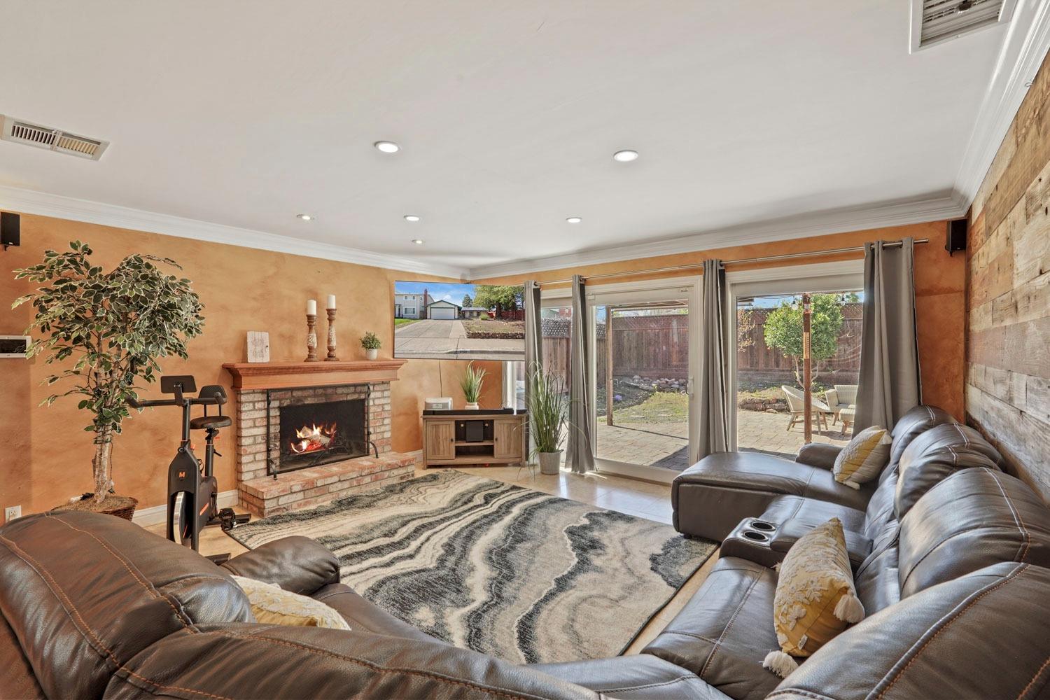 Jackson Place, Antioch, California image 3
