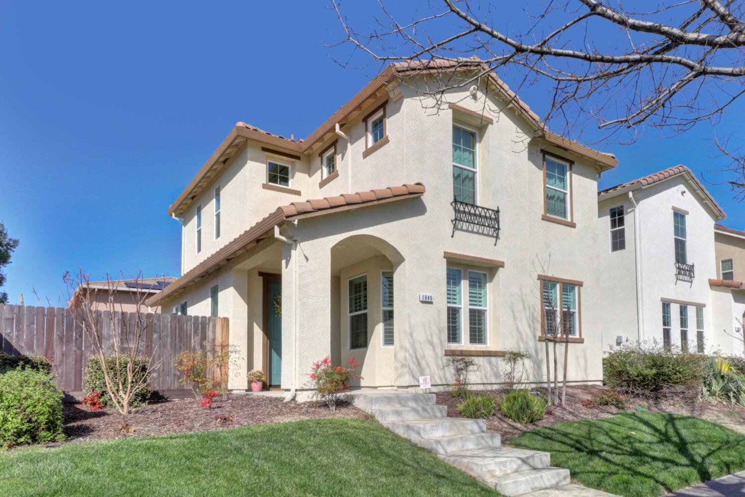 Detail Gallery Image 1 of 1 For 1849 Terracina Dr, Sacramento,  CA 95834 - 3 Beds | 2/1 Baths